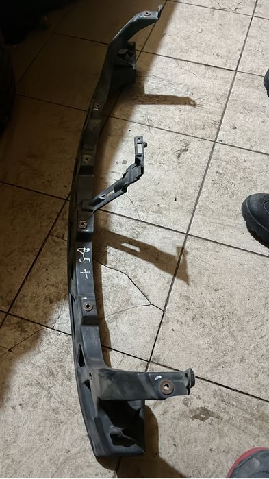 Кронштейин крепления бампера