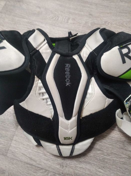 Хоккейная форма.