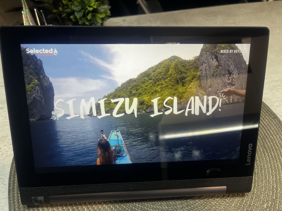 Lenovo yoga 8MP камера