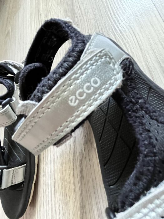 Сандали для девочки оригинал ecco