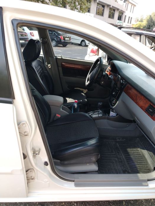 Lasetti 1.8 , автомат