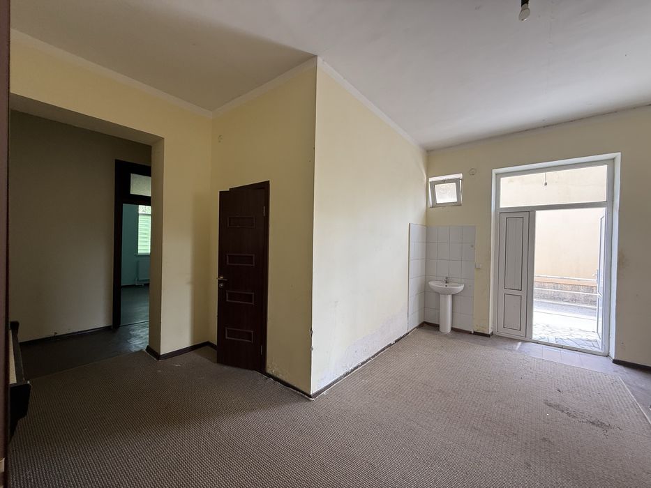 Срочного Сайохатдан коттедж сотувда арзон нархда