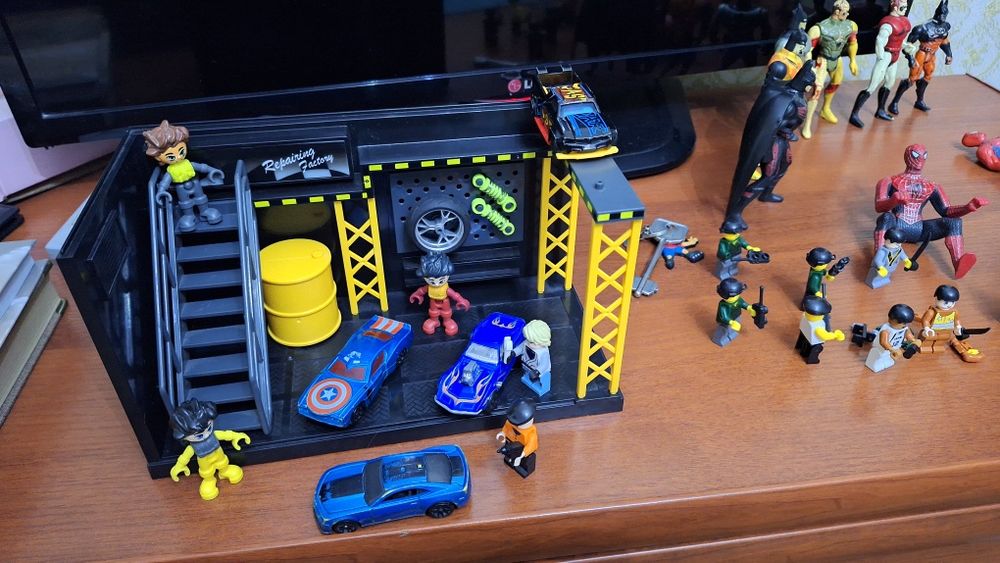 Игрушка гараж 160.00сум