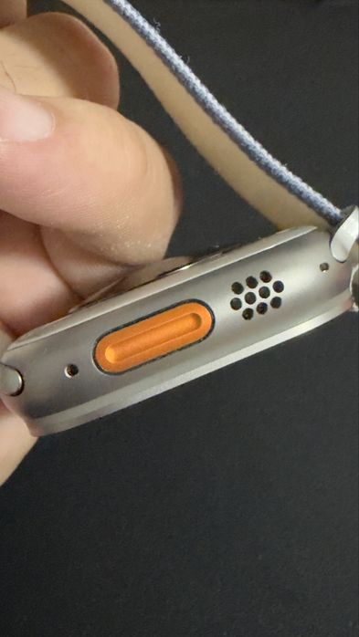 Apple Watch Ultra 3 GPS + Cellular 49mm Titanium M/L Garantie