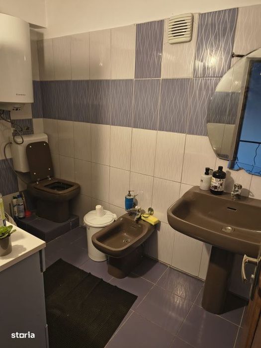Casa de vanzare, 100 mp, locuibila, complet mobilata, zona Filiasi