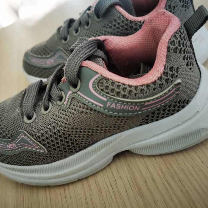 Кроссовки детские для девочки