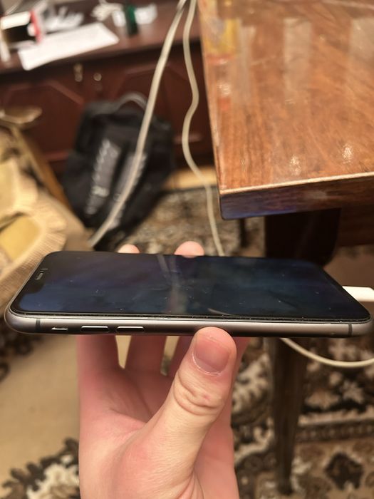 IPhone 11 128gb.