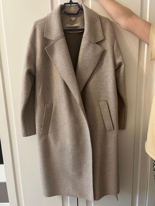 Продам женское пальто, размер м