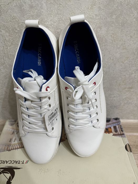 Мужские обуви 42 размер.