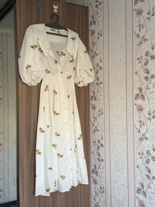 Продаю б/у платье размер 44-46