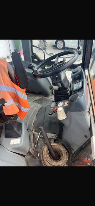 Vând buldoexcavator Fiat Hitachi