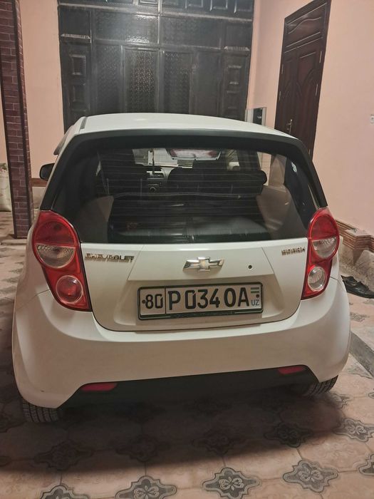 Chevrolet Spark sotiladi