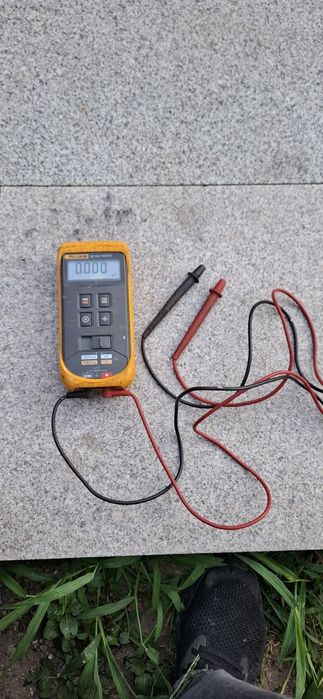 Aparat masura fluke 12