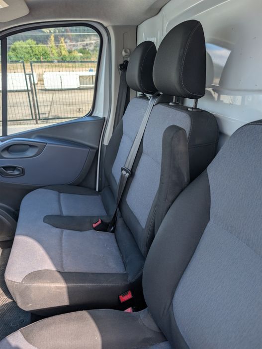 Vând Opel vivaro 2016 varianta extralunga