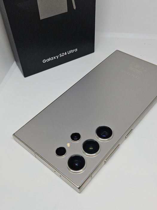 ГАРАНЦИЯ  Samsung Galaxy S24 Ultra 5G  256Gb/12Ram Titanium Gray