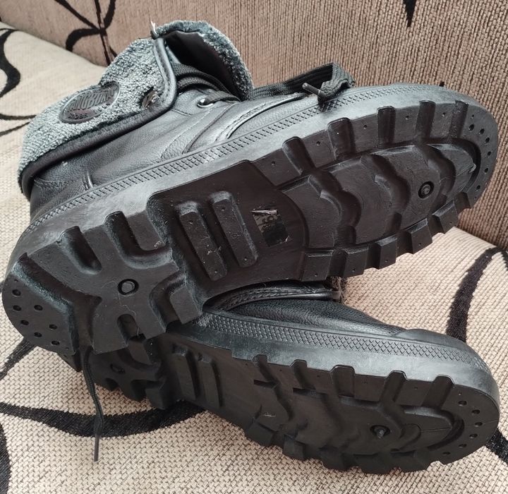 Затворени обувки  , номер 38