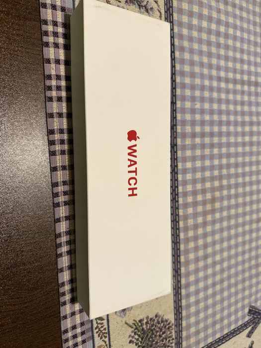Продавам Apple watch s9 45mm product red