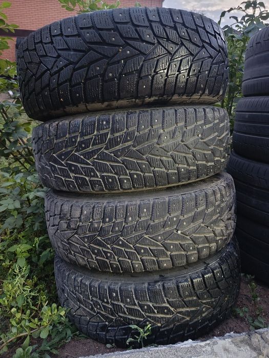 Dunlop 225 65 Р17 комплект