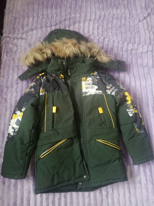 Продам куртки для мальчика