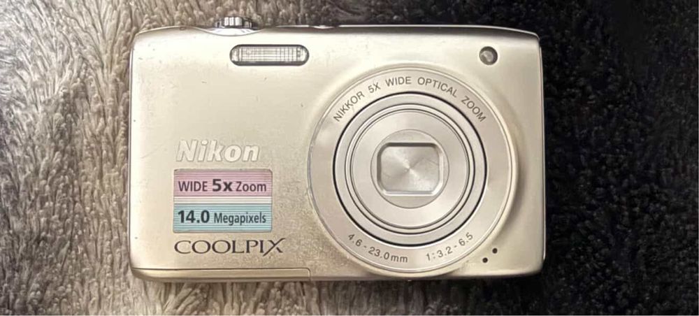 Фотоаппарат Nikon (мыльница)