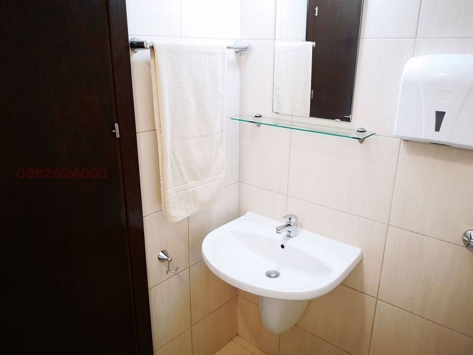 Дава се под наем Двустаен апартамент в Варна, Левски - 70 кв.м за 510 € - Снимка #3