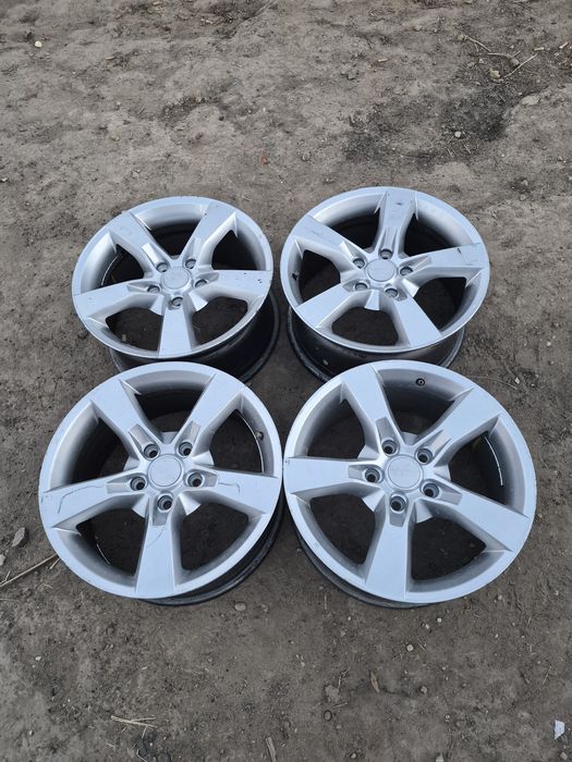 Vând jante sau schimb cu subwoofer auto