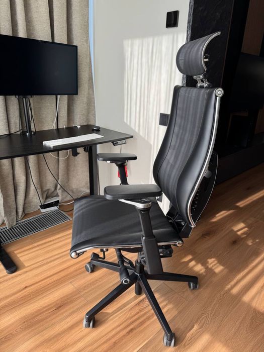 Офисное кресло Метта Y4D Triumph, черный