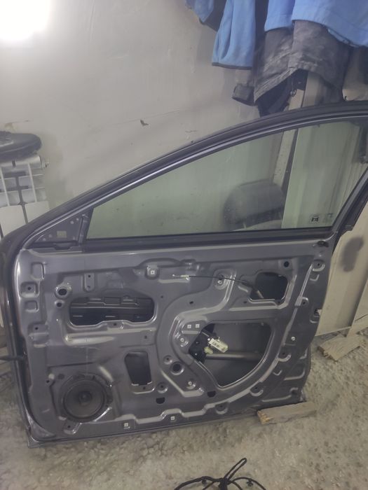 Дверь Jac J7 с вмятинами