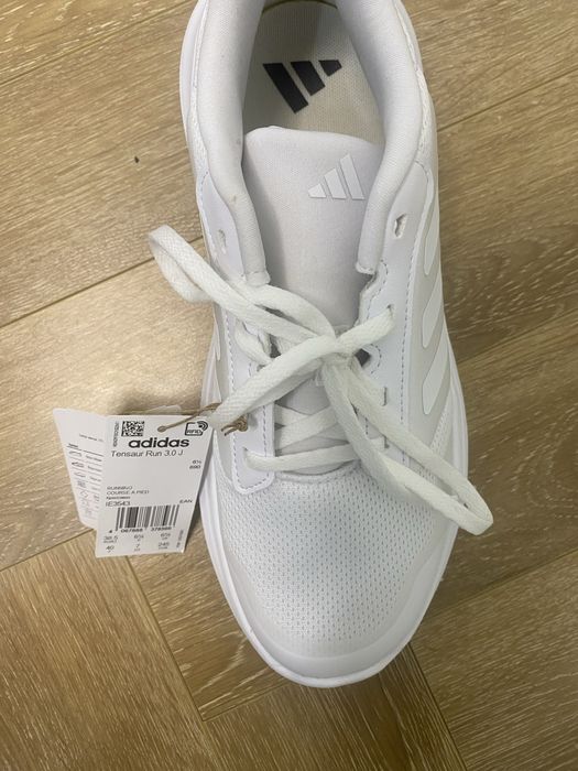 Красовки белые 40 размер