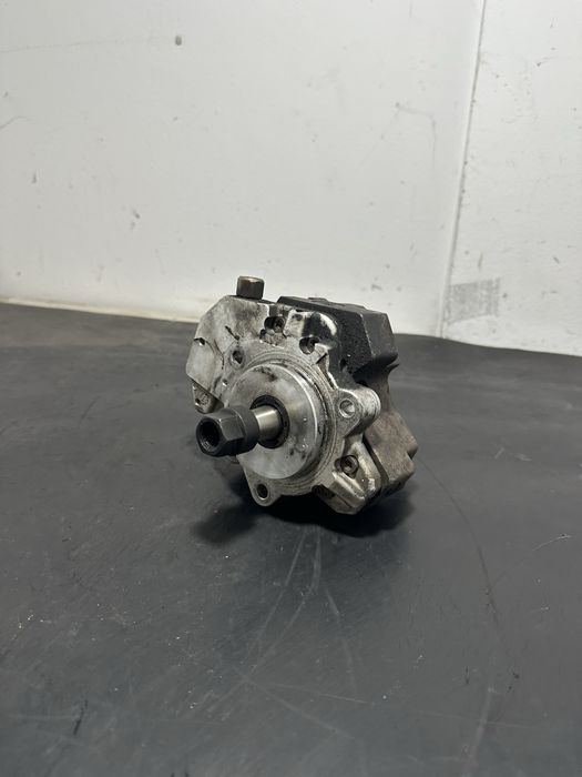 Pompa inalta presiune BMW Seria 7 E65 730d 231cp 3.0 diesel 7788670