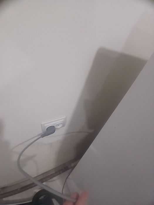 Продам холодильник работает отлично