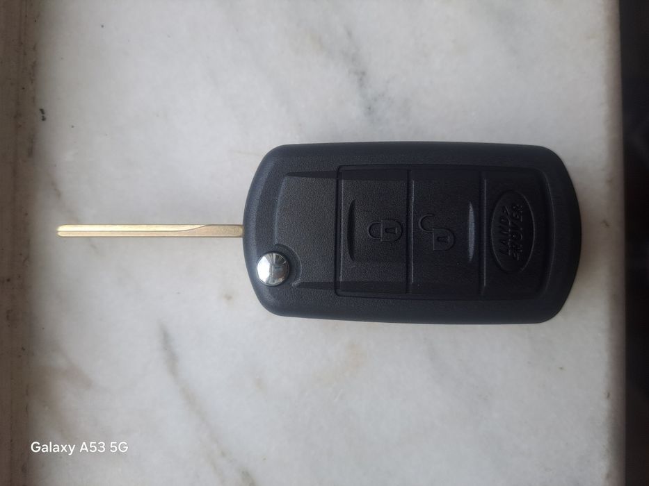 Vând 2 chei land rover