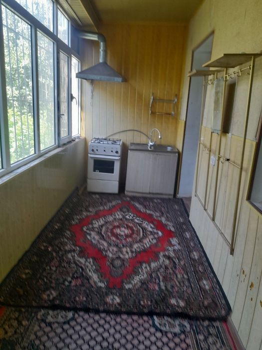 5 mkr 2 xonali kv studentlarga oilaga beriladi