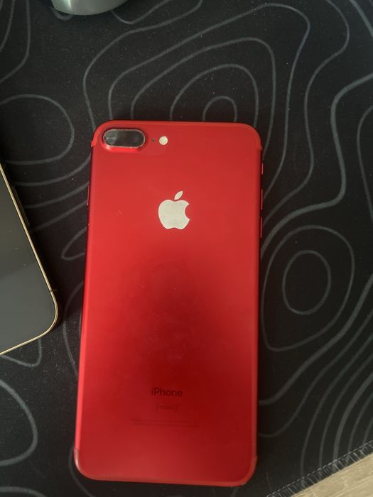 Iphone 7 plus red