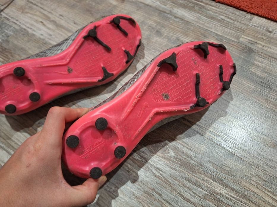 Продавам детски бутонки