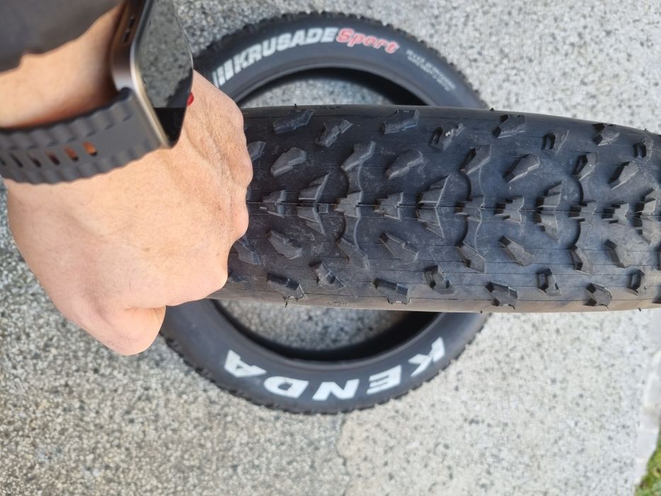 Гуми за велосипед  20 х 4.0