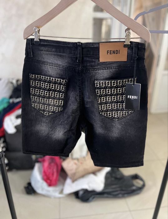 Blugi Scurti Fendi