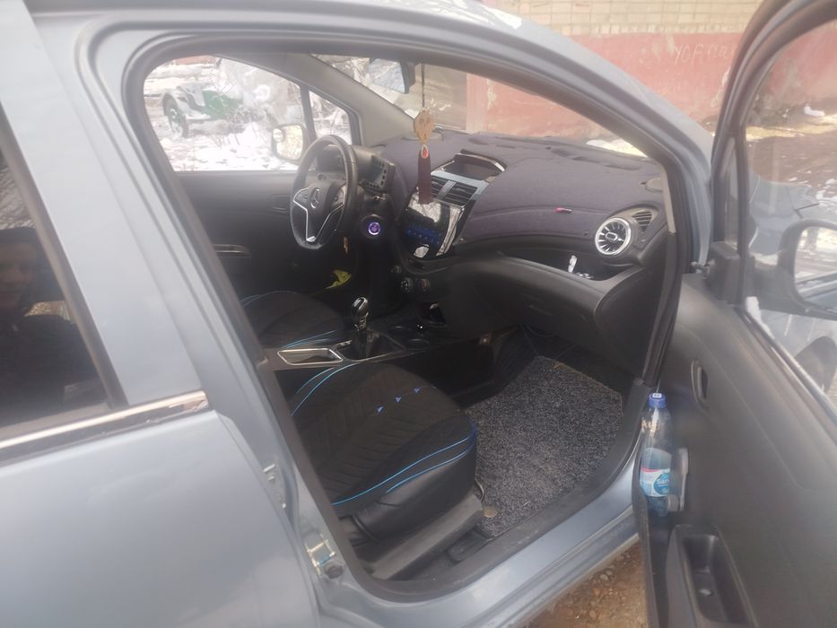 Продаётся автомобиль спарк