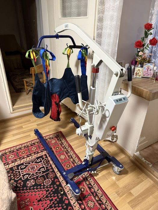 Електрически лифтер АСТРА и болнично/инвалидно легло