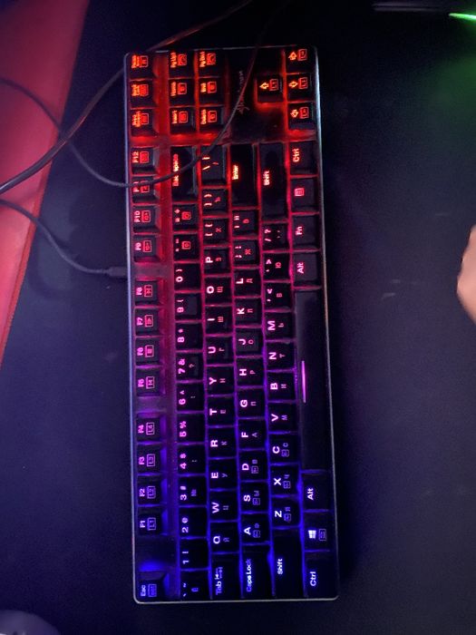 Копютер сотилади срочно