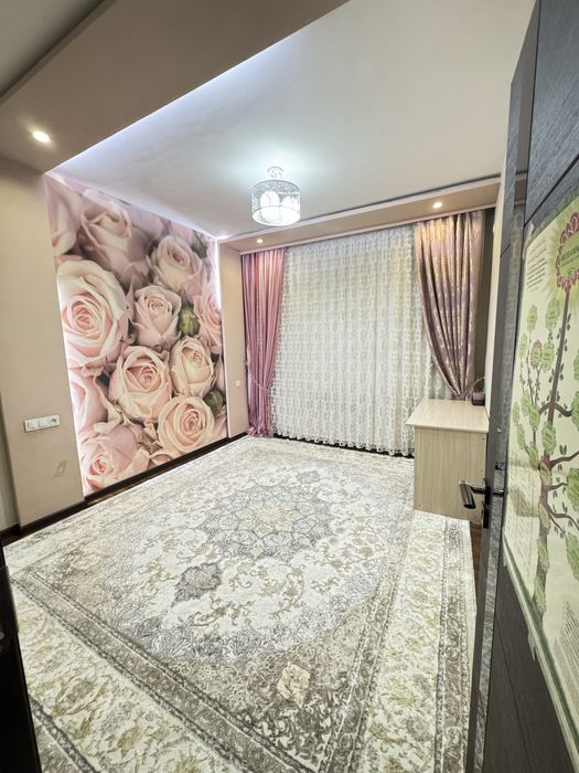 Юнусобод 9 мавзе 4 хонали евро ремонт сотилади СРОЧНО!!