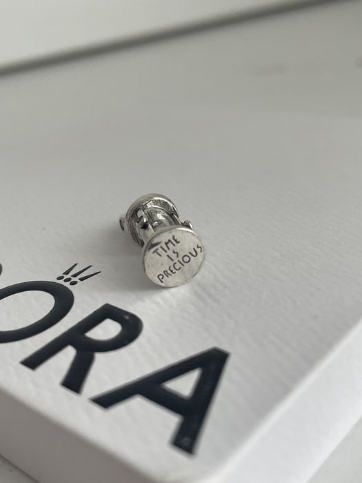 charm pandora Time is precious