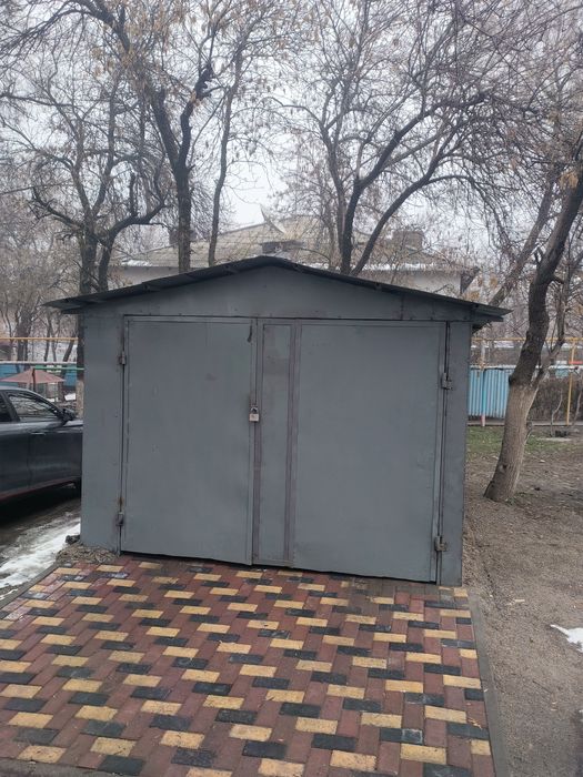 Продам гараж метолический, контейнер.