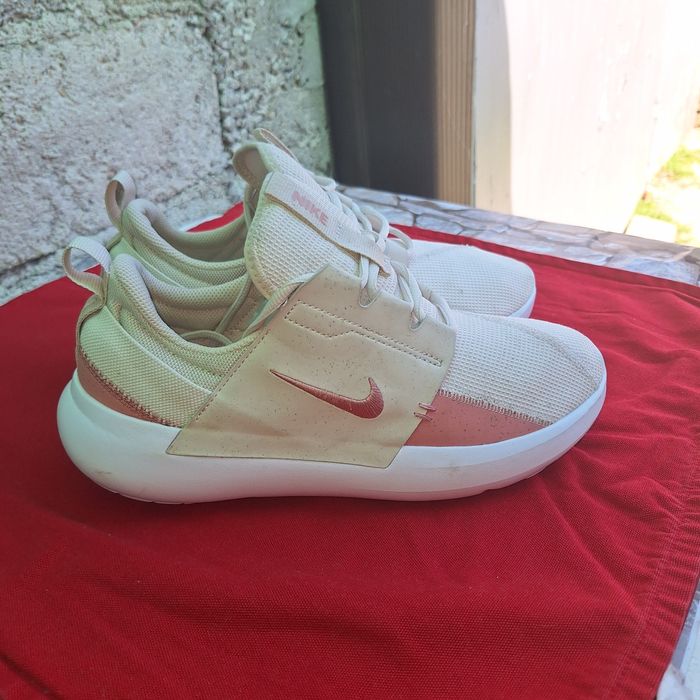 Nike nr 41 in stare foarte buna