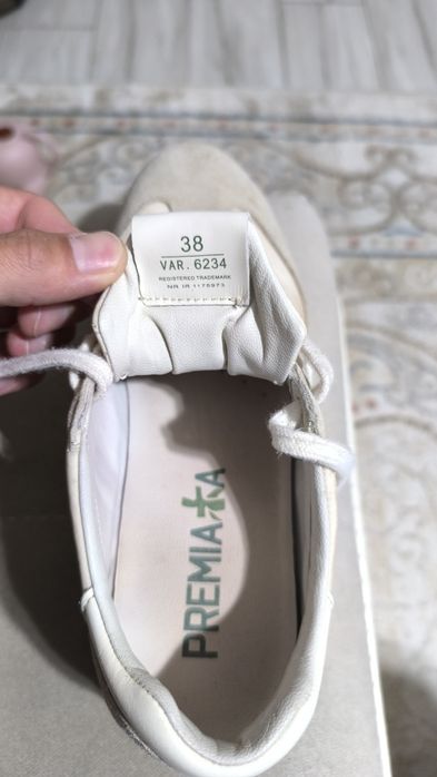 Продам обувь PREMIATA