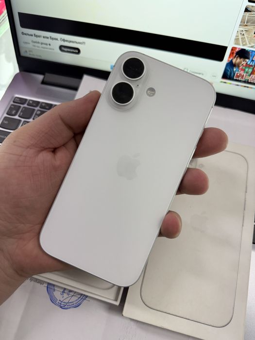 Iphone 16 128Gb емкость 93%