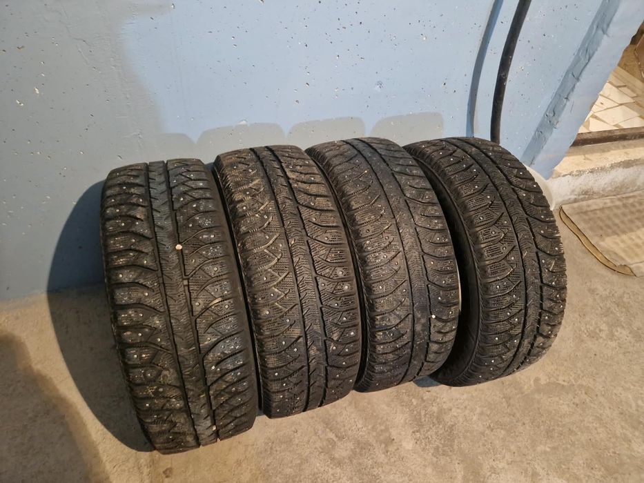 Продам зимные шины