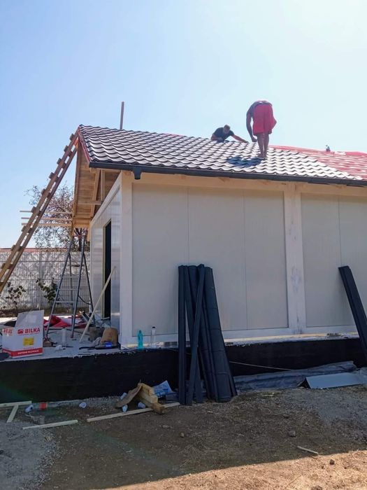 Case modulare, garaje auto  din structura metalica  7 x 9