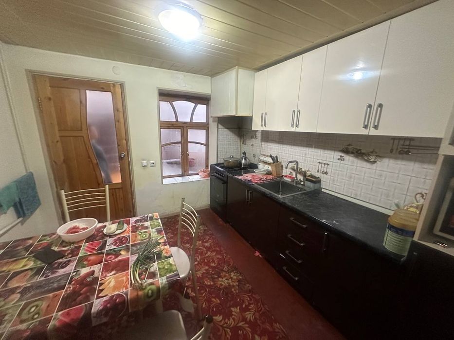 Xovli sotiladi chorsuda