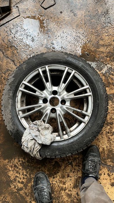 Диск с резиной зимняя шипованная